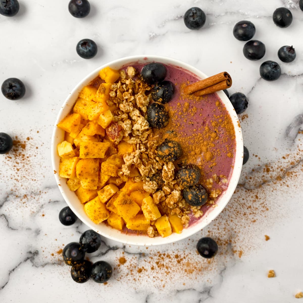 Blueberry mango smoothie bowl