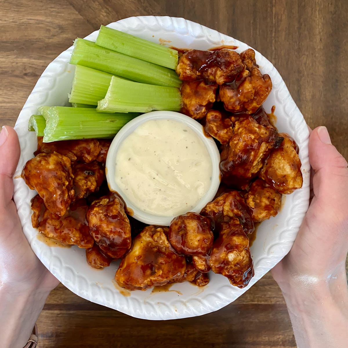 Baked Chicken Wings - Mama Loves Food